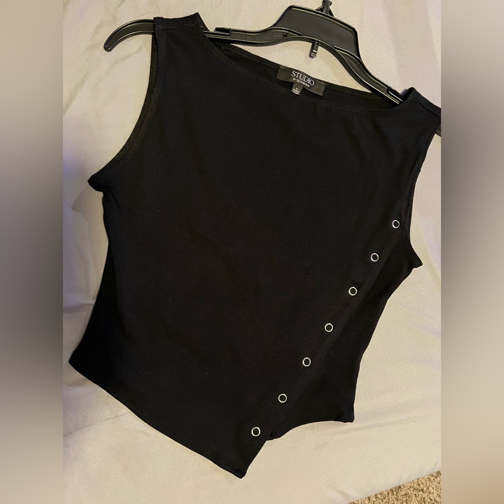 NWOT cropped Black Asymmetrical Women's Top size M